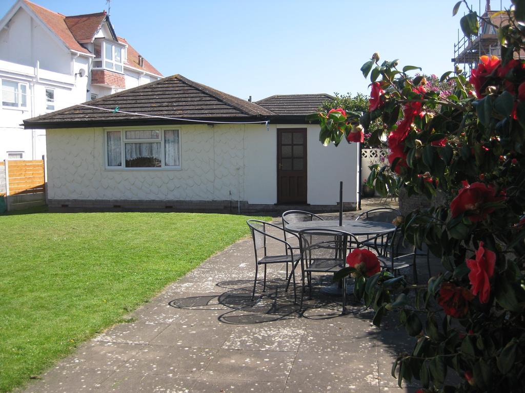 The Ashmount Hotel Rhôs-on-Sea Exterior foto